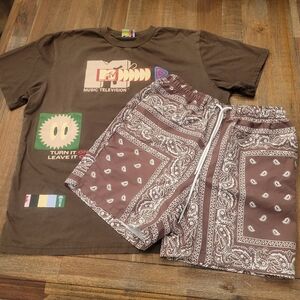 MTV Graphic Tee And Brown Bandana Print Men’s Shorts Bundle